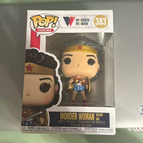Wonder Woman Pop Heroes 383 - Picture 1 of 5